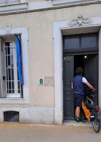 Chambres Et Table D'Hotes Le Jardin De Tesse Tolone Esterno foto
