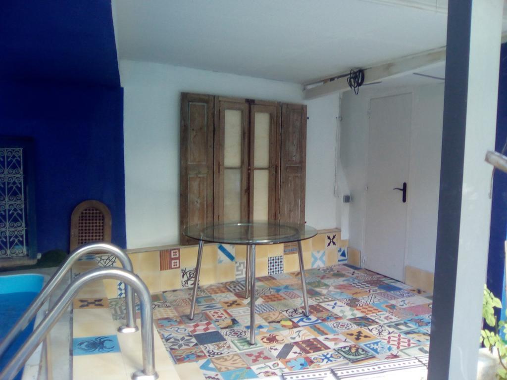 Chambres Et Table D'Hotes Le Jardin De Tesse Tolone Esterno foto